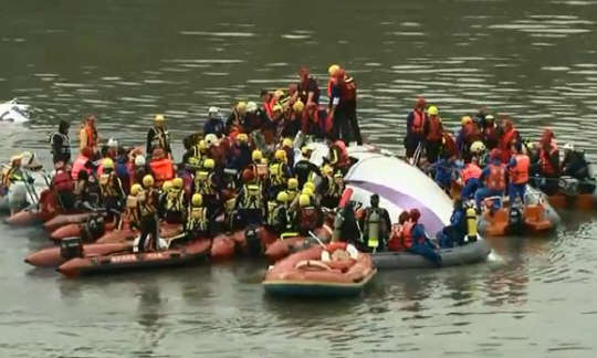 대만 여객기 운항개시 1년도 안 돼 사고. 사진=인터넷 게시판